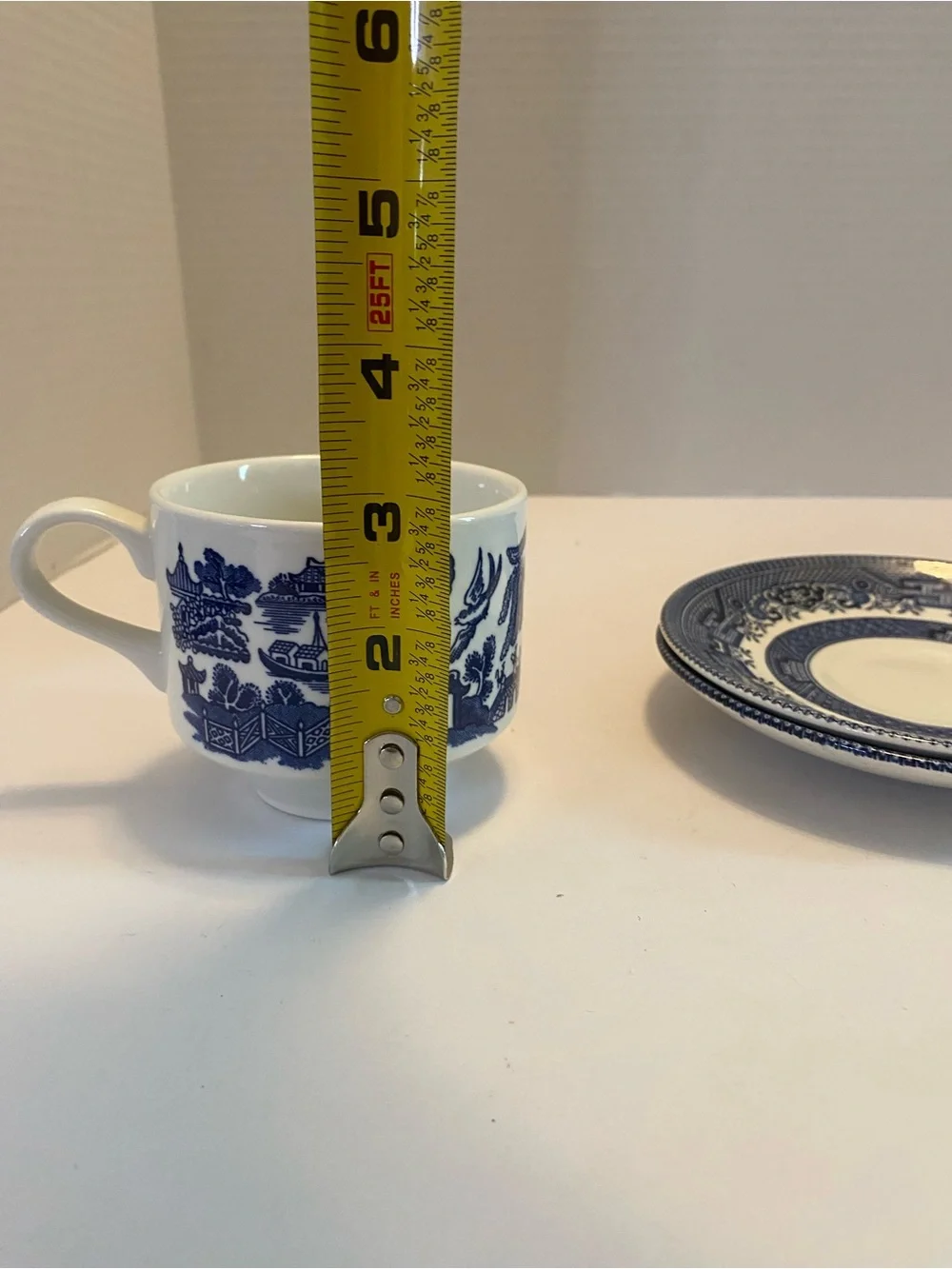 Churchill Blue Willow Pattern Table Plate Saucer & Cup Settings for Two
